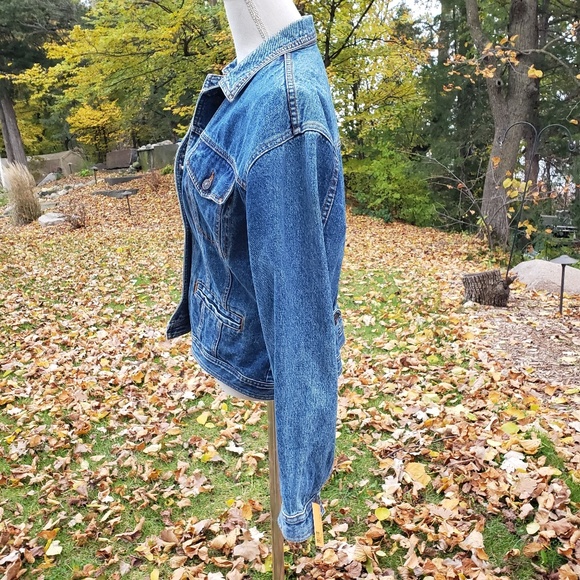 Vintage Jean Jacket - Picture 4 of 5